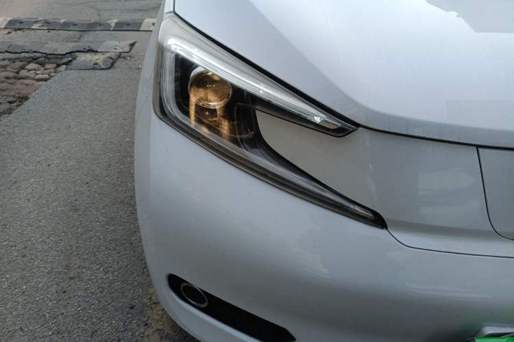 Used Electric House YOUNG Light XiaoXin 2021 S400 4-seater Right Front Headlight