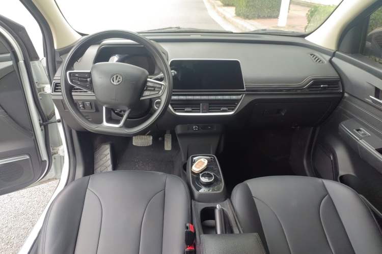 Used Electric House YOUNG Light XiaoXin 2021 S400 4-seater Interior 3