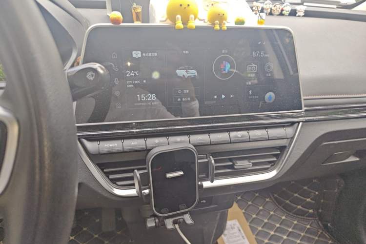 Used Electric House YOUNG Light XiaoXin 2021 S300 4-seater Audio And AC Panel