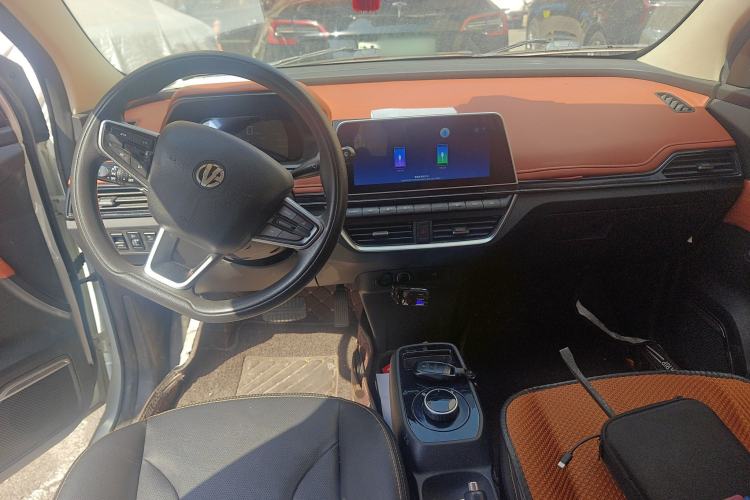 Used Electric House YOUNG Light XiaoXin 2021 L400 4-seater Center Console