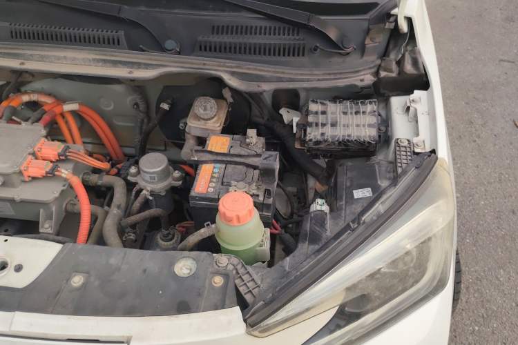 Used Electric House YOUNG Light XiaoXin 2021 S400 4-seater Engine Bay Left