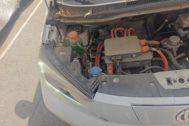 Used Electric House YOUNG Light XiaoXin 2021 L400 4-seater Engine Bay Right