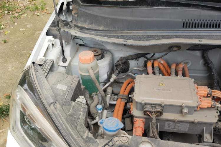 Used Electric House YOUNG Light XiaoXin 2021 S400 4-seater Engine Bay Right