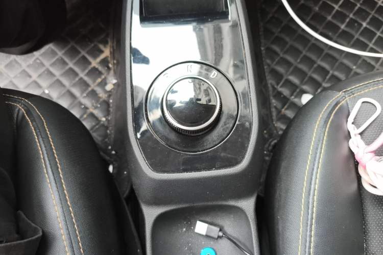 Used Electric House YOUNG Light XiaoXin 2021 S400 4-seater Gear Lever