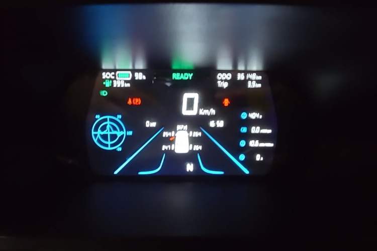 Used Electric House YOUNG Light XiaoXin 2021 L400 4-seater Instrument Cluster