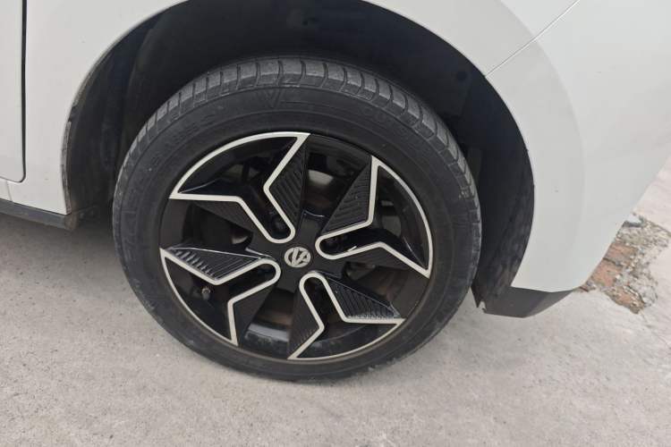 Used Electric House YOUNG Light XiaoXin 2021 Business Edition 4 Seats Right Front Wheel Hub