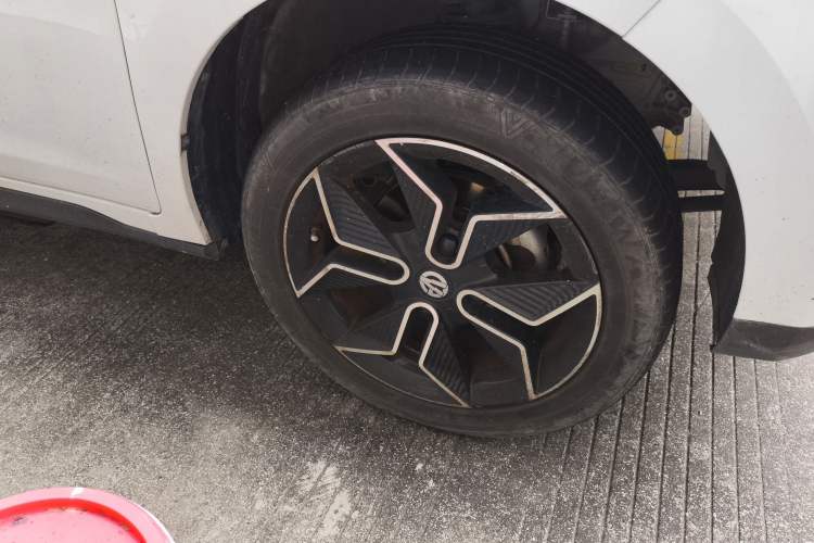 Used Electric House YOUNG Light XiaoXin 2021 S400 4-seater Right Front Wheel Hub