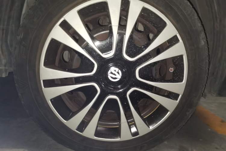 Used Electric House YOUNG Light XiaoXin 2021 S400 5-seater Right Front Wheel Hub