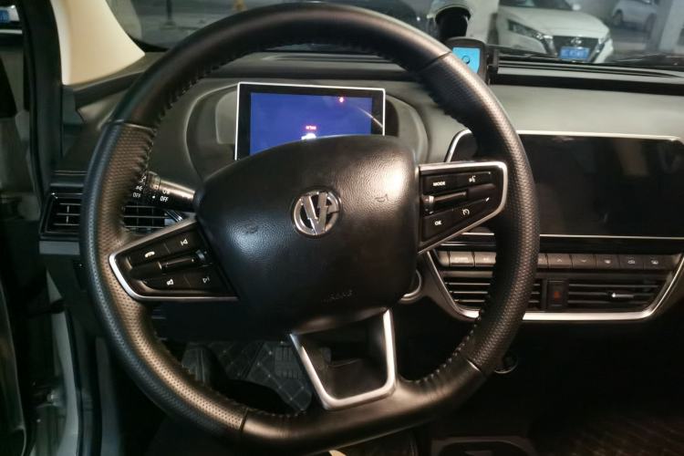Used Electric House YOUNG Light XiaoXin 2021 S400 5-seater Steering Wheel