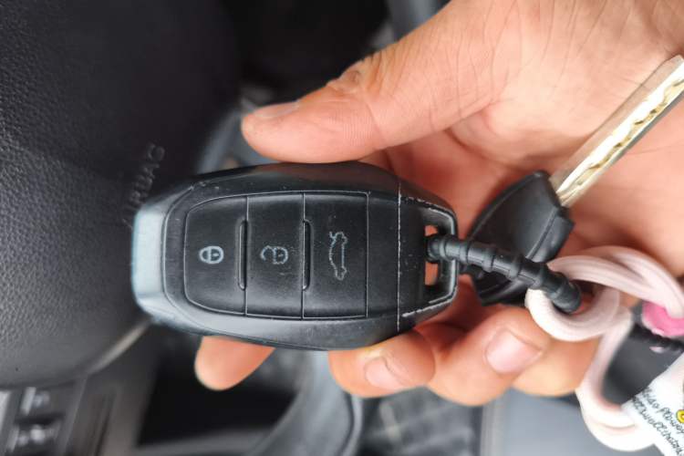 Used Electric House YOUNG Light XiaoXin 2021 S400 4-seater Vehicle Key
