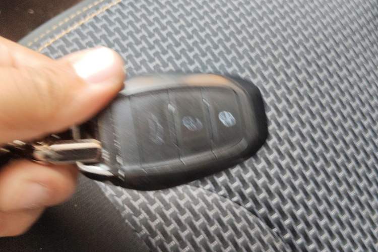 Used Electric House YOUNG Light XiaoXin 2021 S400 4-seater Vehicle Key