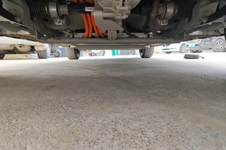 Used Electric House YOUNG Light XiaoXin 2023 302KM Original Version Chassis Front