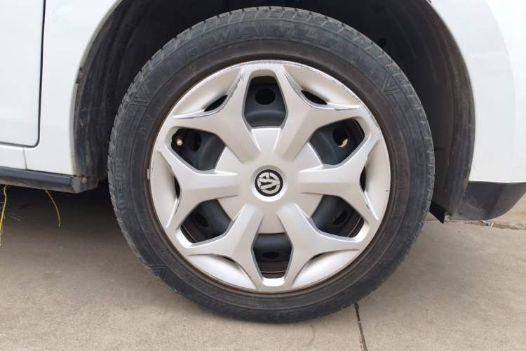 Used Electric House YOUNG Light XiaoXin 2023 302KM Original Version Right Front Wheel Hub