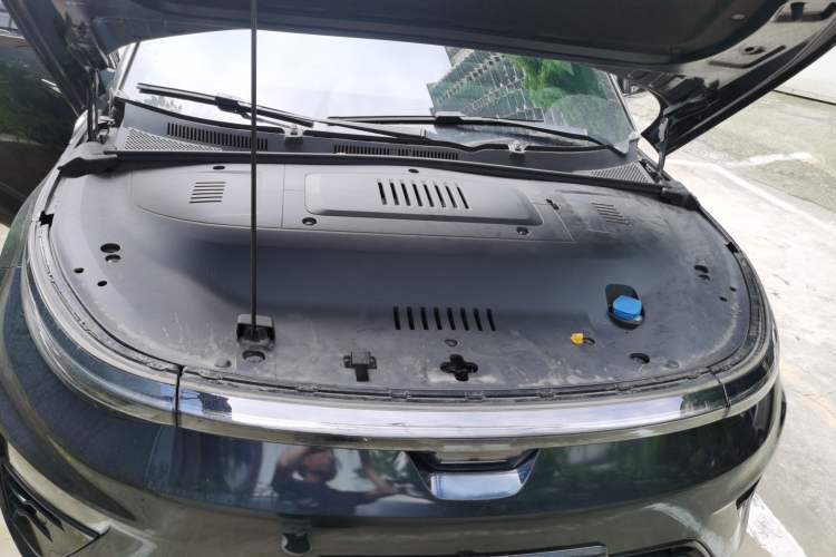 Used ENOVATE ME5 2021 1012 Engine Bay