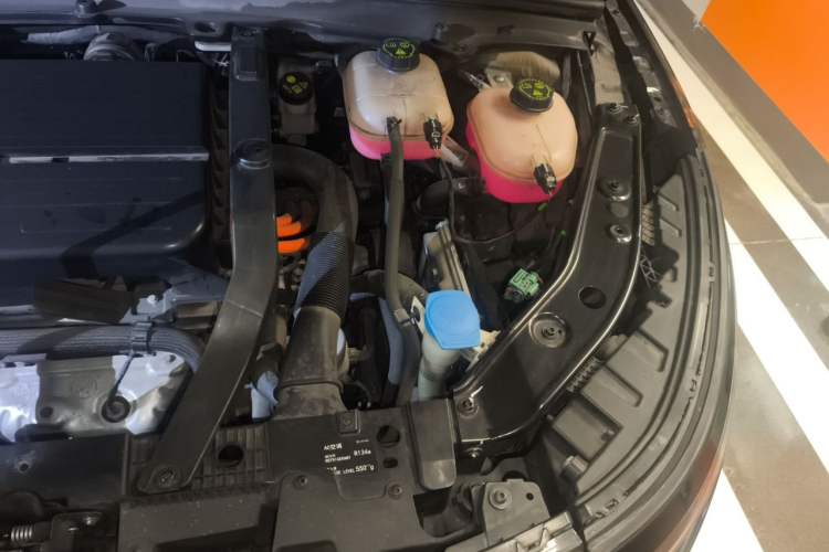 Used ENOVATE ME5 2021 1012 Engine Bay Left