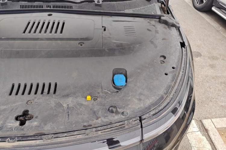 Used ENOVATE ME5 2021 1012 Engine Bay Left