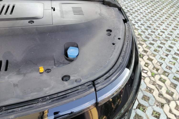 Used ENOVATE ME5 2021 1012 Engine Bay Left