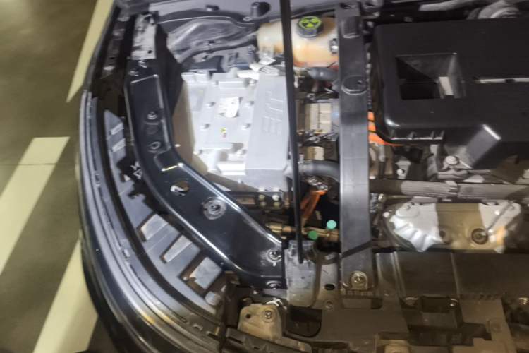 Used ENOVATE ME5 2021 1012 Engine Bay Right