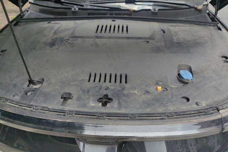 Used ENOVATE ME5 2021 1012 Engine Bay