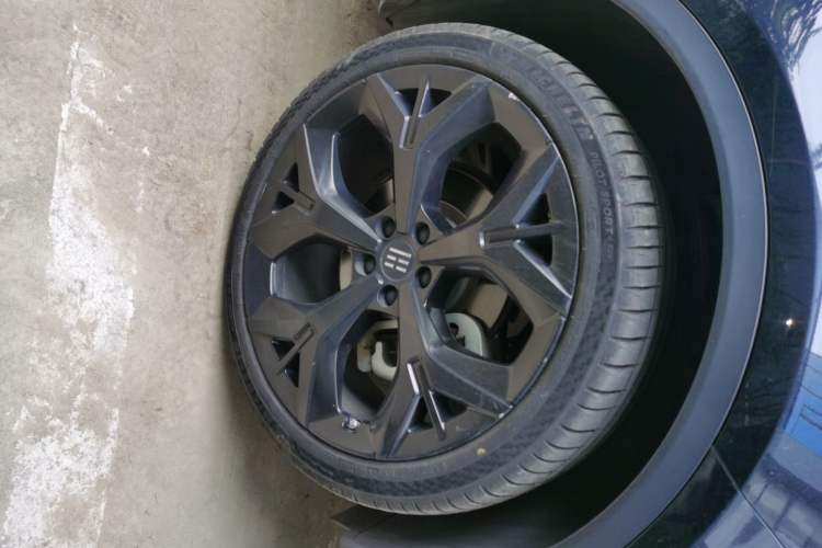 Used ENOVATE ME5 2021 1012 Right Front Wheel Hub