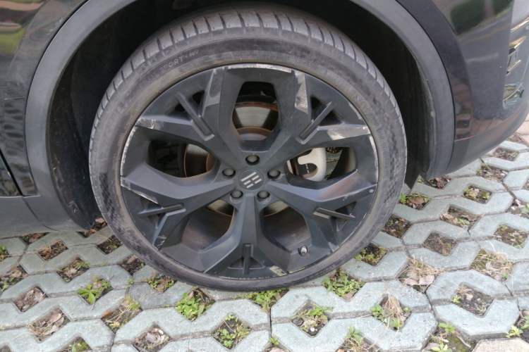 Used ENOVATE ME5 2021 1012 Right Front Wheel Hub