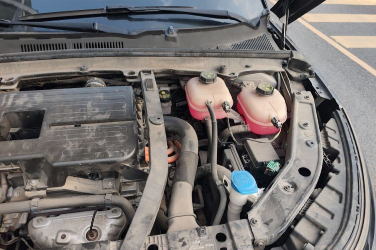 Used ENOVATE ME5 2021 1012 Engine Bay Left