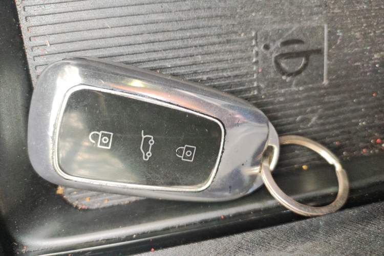 Used ENOVATE ME5 2021 1012 Vehicle Key