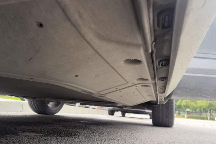 Used ENOVATE ME5 2021 1012 PRO Chassis Front Left