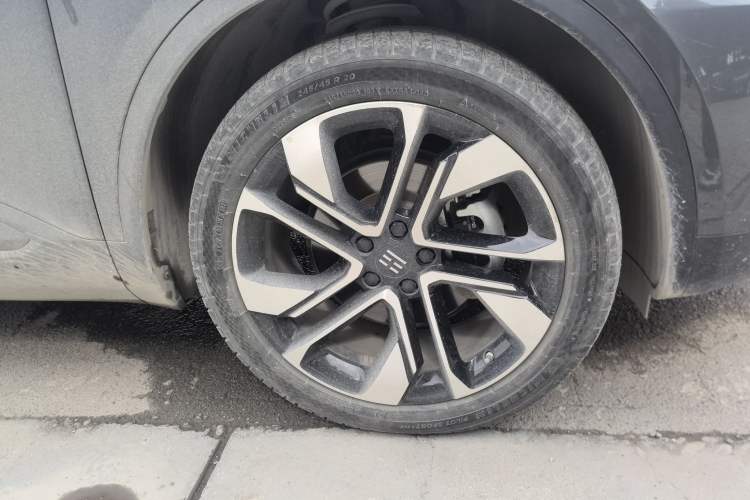Used ENOVATE ME5 2021 1012 PRO Right Front Wheel Hub