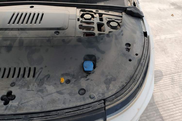 Used ENOVATE ME5 2021 1012 Engine Bay Left