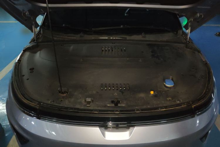 Used ENOVATE ME5 2022 Anniversary Limited Edition Engine Bay