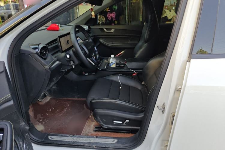 Used ENOVATE ME5 2022 Anniversary Limited Edition Left Front Seat