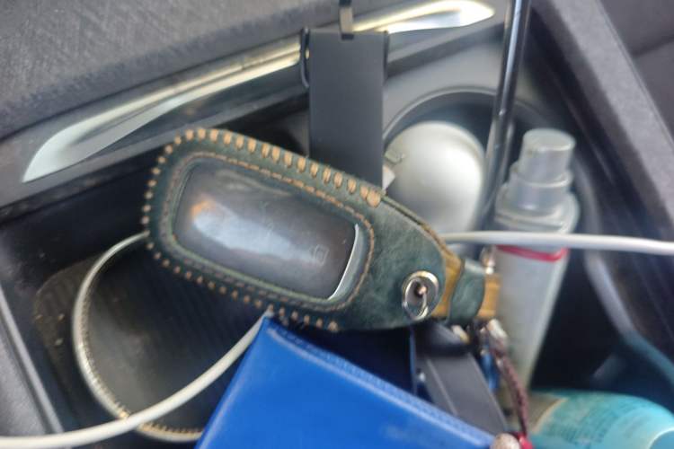 Used ENOVATE ME5 2022 Anniversary Limited Edition Vehicle Key