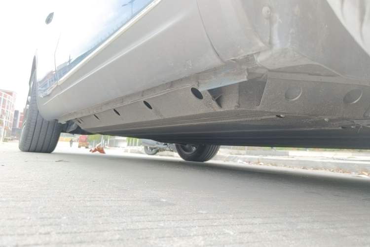 Used ENOVATE ME7 2021 Pilot Edition Flagship Model 530 km Chassis Front Right