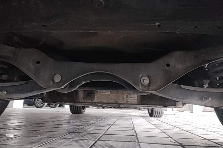 Used ENOVATE ME7 2021 Pilot Edition Flagship Model 530 km Chassis Rear