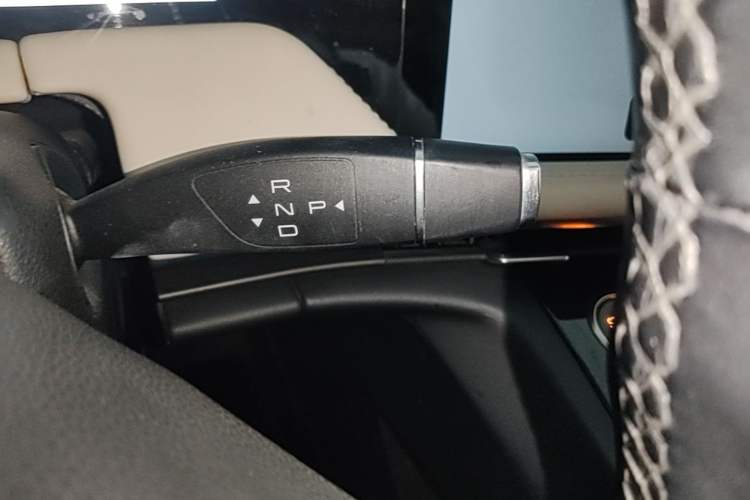 Used ENOVATE ME7 2021 Pilot Edition Flagship Model 530 km Gear Lever