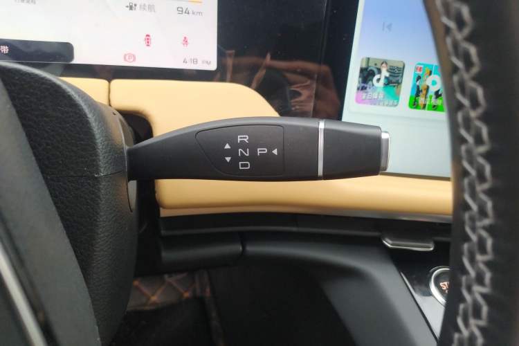 Used ENOVATE ME7 2021 530 km Gear Lever