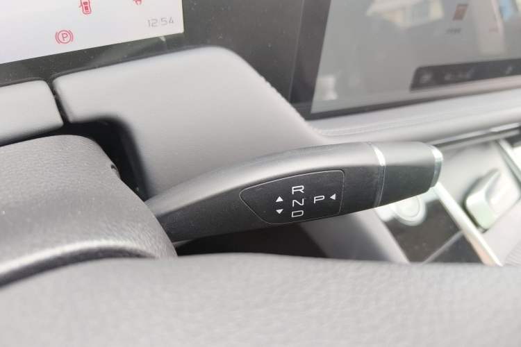 Used ENOVATE ME7 2021 Pilot Edition Flagship Model 530 km Gear Lever