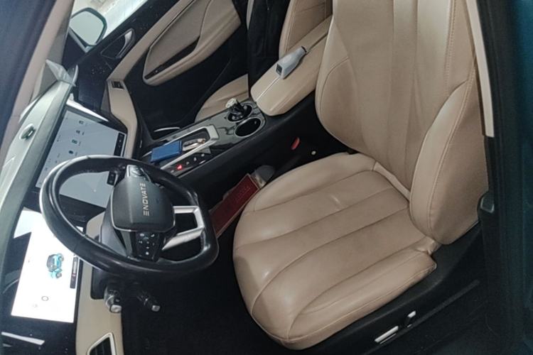Used ENOVATE ME7 2021 Pilot Edition Flagship Model 530 km Left Front Seat