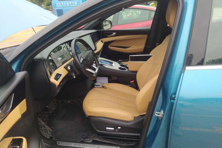 Used ENOVATE ME7 2021 530 km Left Front Seat