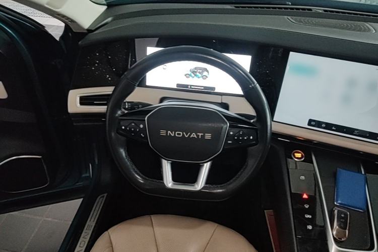 Used ENOVATE ME7 2021 Pilot Edition Flagship Model 530 km Steering Wheel