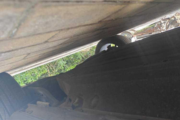 Used ENOVATE ME7 2021 530 km Chassis Rear Left