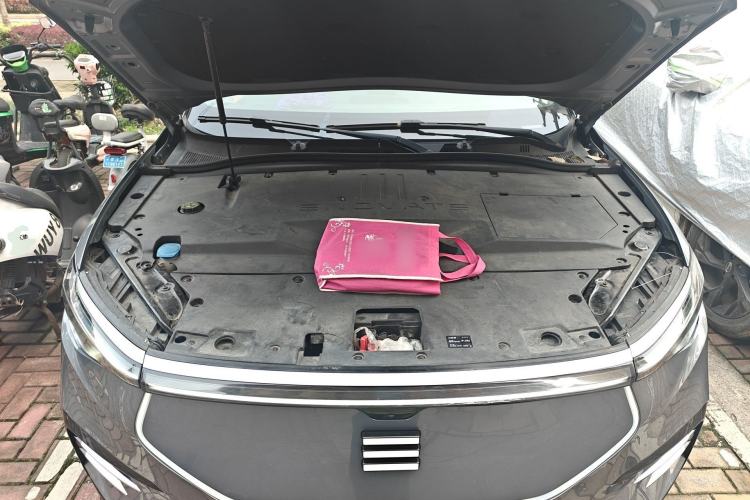 Used ENOVATE ME7 2021 530 km Engine Bay
