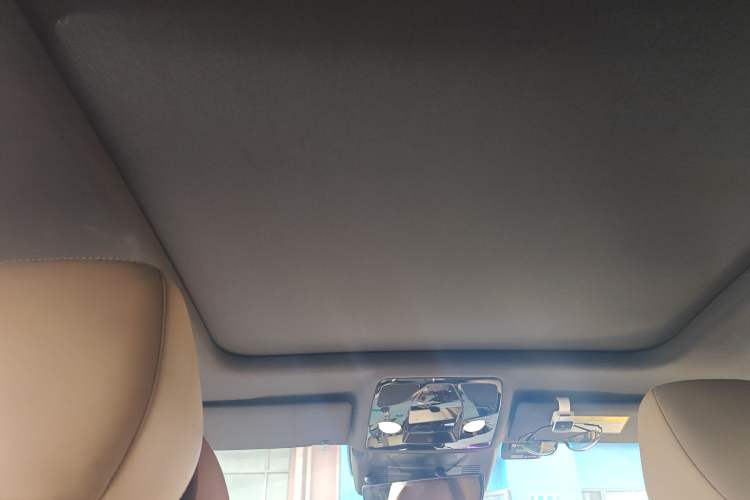 Used ENOVATE ME7 2021 530 km Headliner