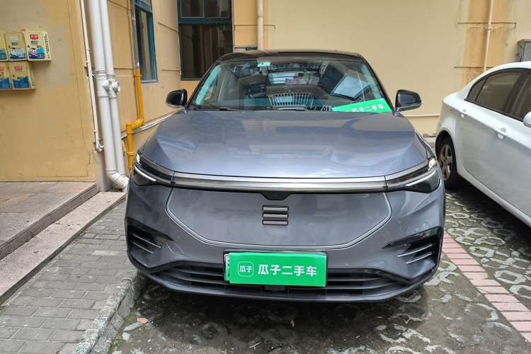 Used ENOVATE ME7 2021 530 km Front