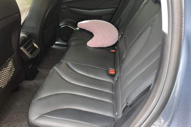 Used ENOVATE ME7 2021 530 km Left Rear Seat