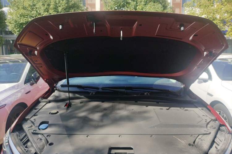 Used ENOVATE ME7 2021 530 km Engine Bay