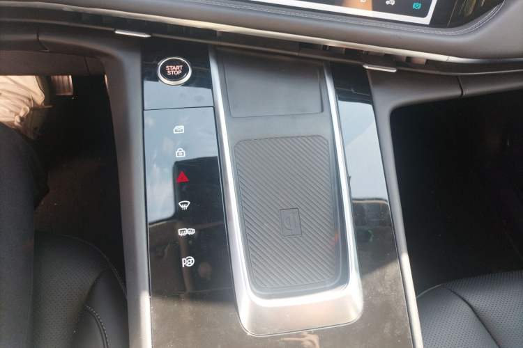 Used ENOVATE ME7 2021 530 km Gear Lever