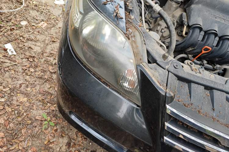 Used Everus S1 2011 1.3L Automatic Comfort Edition Right Front Headlight