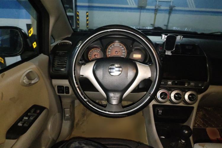 Used Everus S1 2011 1.3L Manual Comfort Edition Steering Wheel